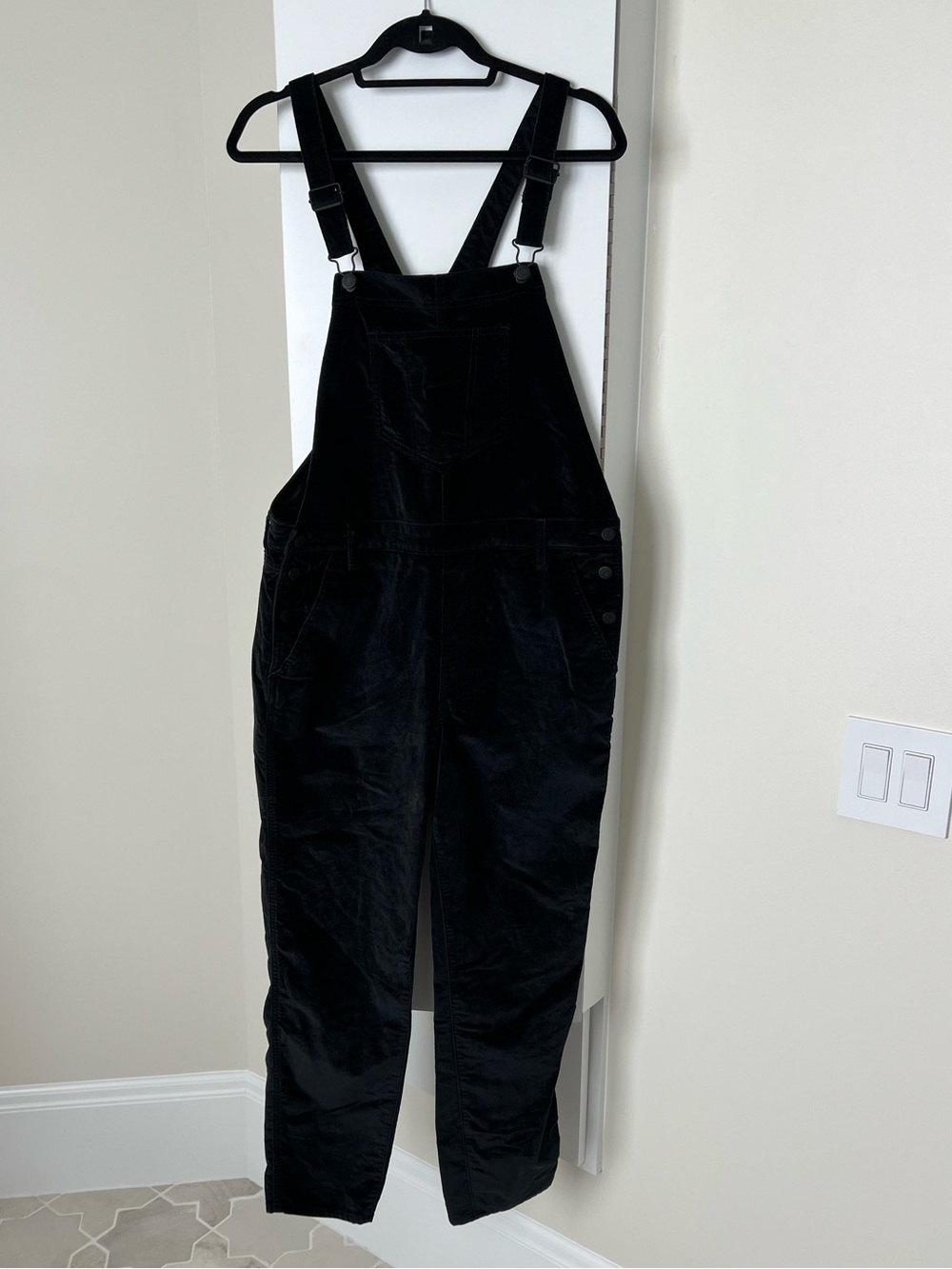 Old Navy Black Women's Velvet Overalls - Classic Fit
